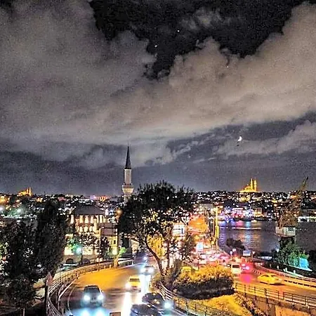فندق Galatolia 3*